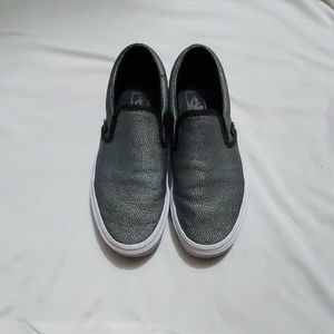 Van's slip on leather upper